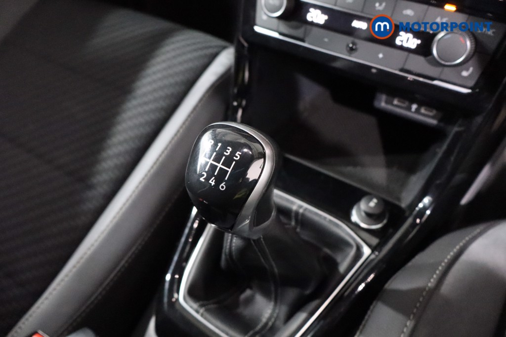 Volkswagen T-Cross R-Line Manual Petrol SUV - Stock Number (1638086) - 21st supplementary image