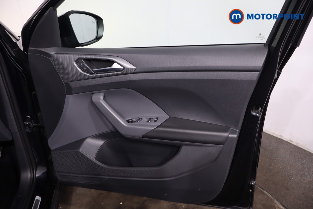 Volkswagen T-Cross R-Line Manual Petrol SUV - Stock Number (1638086) - 24th supplementary image
