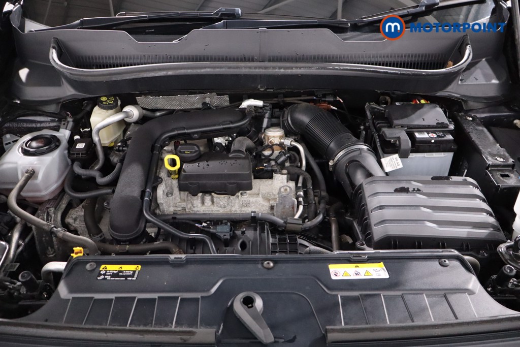 Volkswagen T-Cross R-Line Manual Petrol SUV - Stock Number (1638086) - 33rd supplementary image