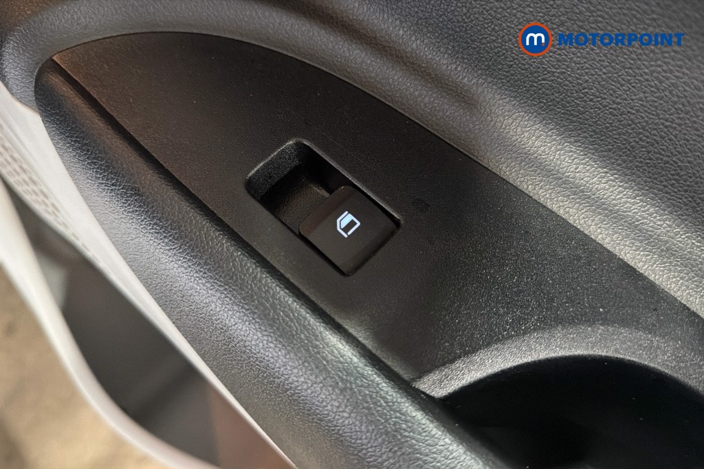 Hyundai I20 Ultimate Manual Petrol Hatchback - Stock Number (1638315) - 30th supplementary image