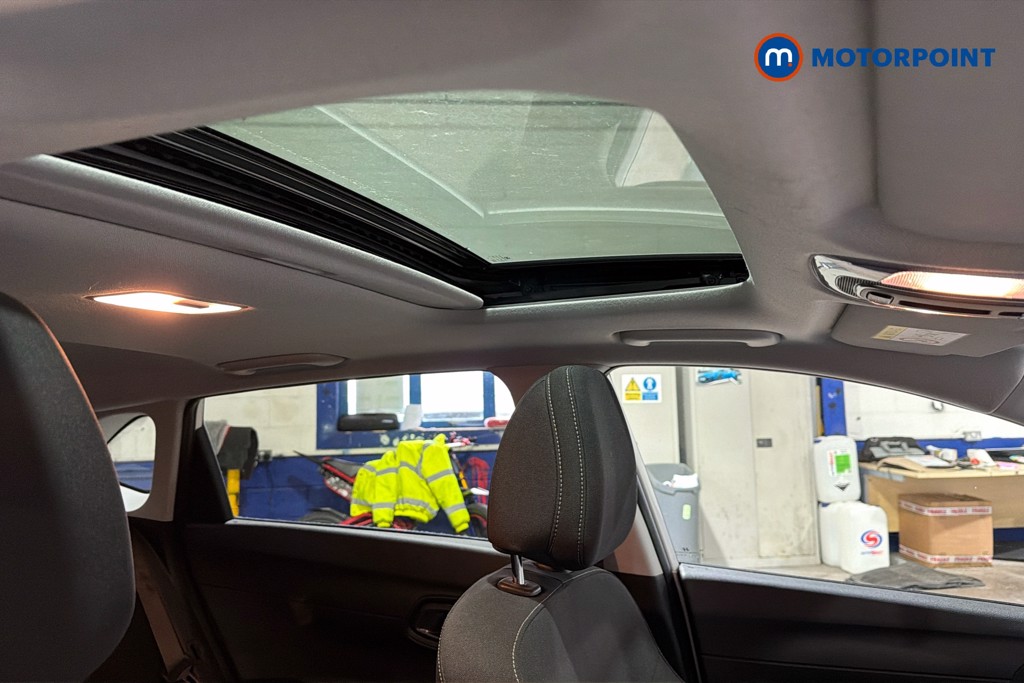 Hyundai I20 Ultimate Manual Petrol Hatchback - Stock Number (1638315) - 32nd supplementary image