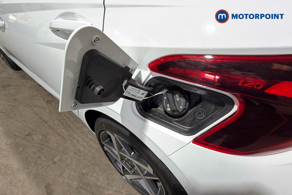 Hyundai I20 Ultimate Manual Petrol Hatchback - Stock Number (1638315) - 41st supplementary image