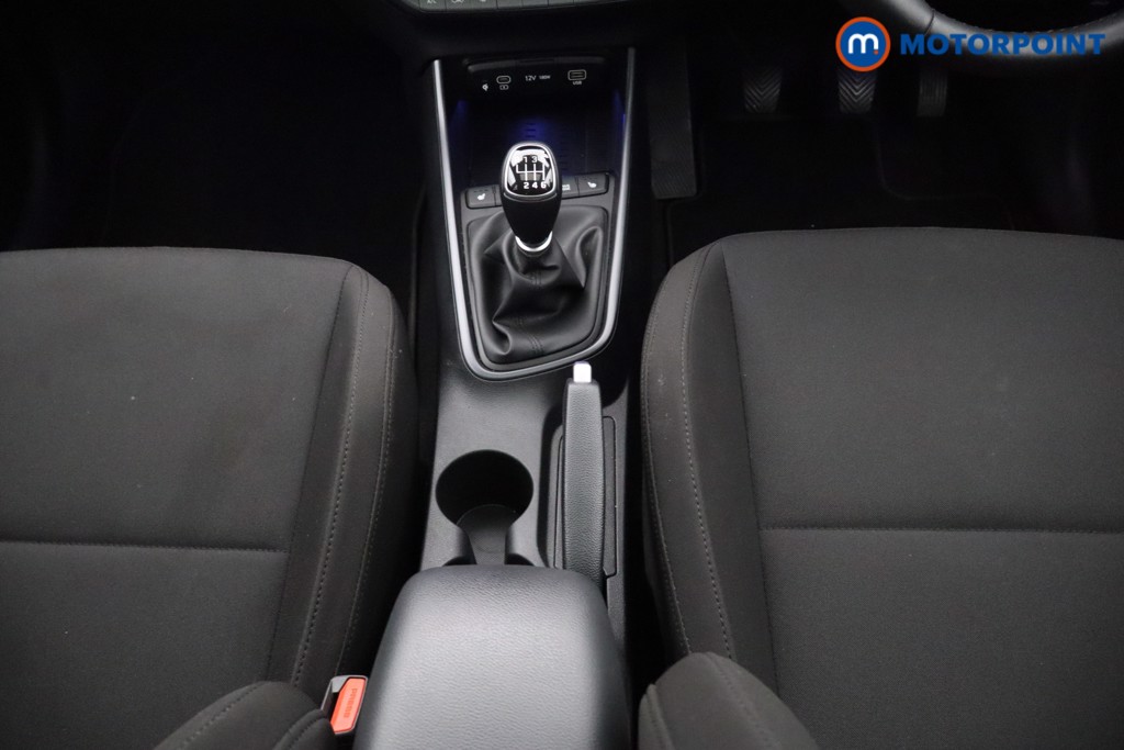Hyundai I20 Ultimate Manual Petrol Hatchback - Stock Number (1638317) - 2nd supplementary image