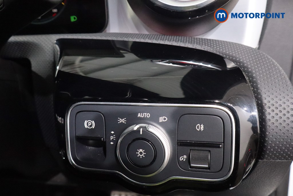 Mercedes-Benz CLA Amg Line Automatic Petrol Coupe - Stock Number (1638394) - 17th supplementary image