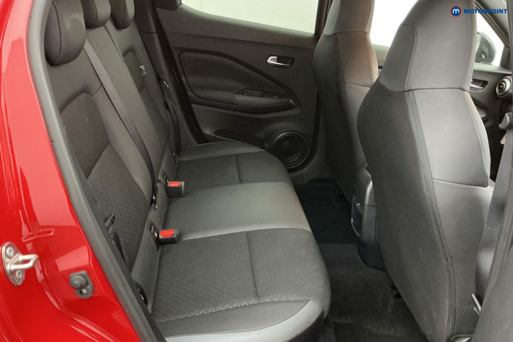 Nissan Juke N-Connecta Manual Petrol SUV - Stock Number (1638407) - 5th supplementary image