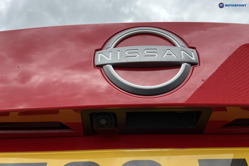 Nissan Juke N-Connecta Manual Petrol SUV - Stock Number (1638407) - 32nd supplementary image