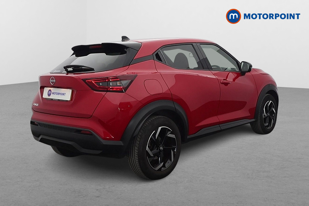 Nissan Juke N-Connecta Manual Petrol SUV - Stock Number (1638407) - Drivers side rear corner