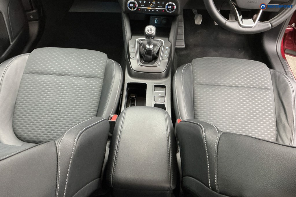 Ford Focus Titanium X Manual Petrol Hatchback - Stock Number (1638418) - 11th supplementary image
