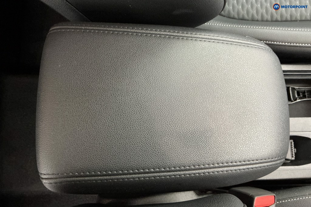 Ford Focus Titanium X Manual Petrol Hatchback - Stock Number (1638418) - 15th supplementary image
