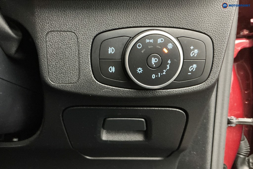Ford Focus Titanium X Manual Petrol Hatchback - Stock Number (1638418) - 27th supplementary image