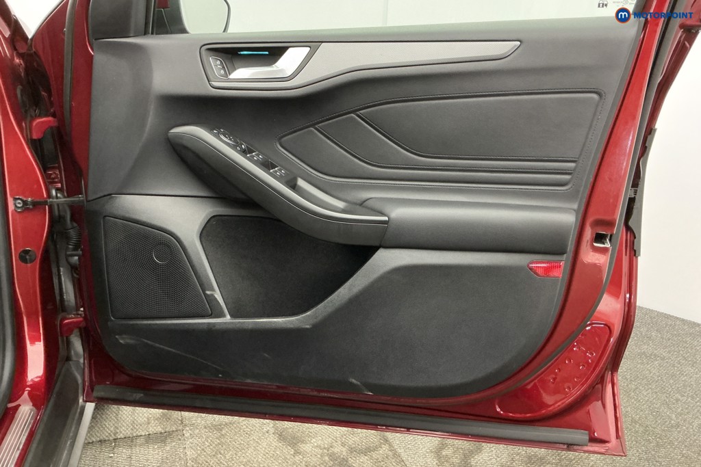 Ford Focus Titanium X Manual Petrol Hatchback - Stock Number (1638418) - 29th supplementary image