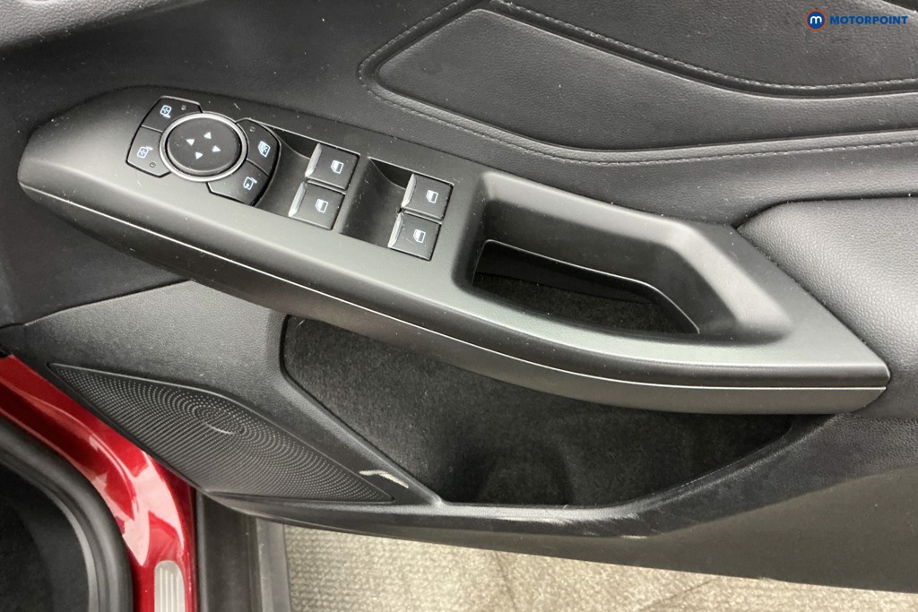 Ford Focus Titanium X Manual Petrol Hatchback - Stock Number (1638418) - 30th supplementary image