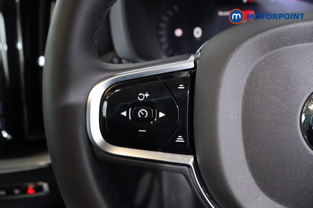 Volvo Xc60 Plus Automatic Petrol Plug-In Hybrid SUV - Stock Number (1638536) - 7th supplementary image