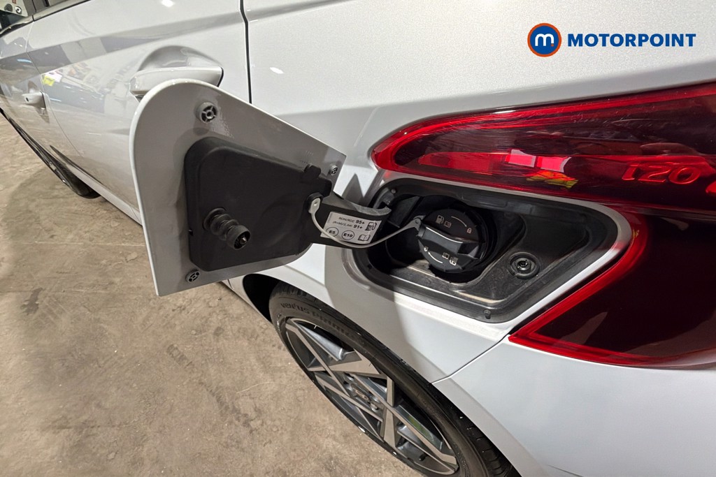 Hyundai I20 Ultimate Manual Petrol Hatchback - Stock Number (1638561) - 41st supplementary image