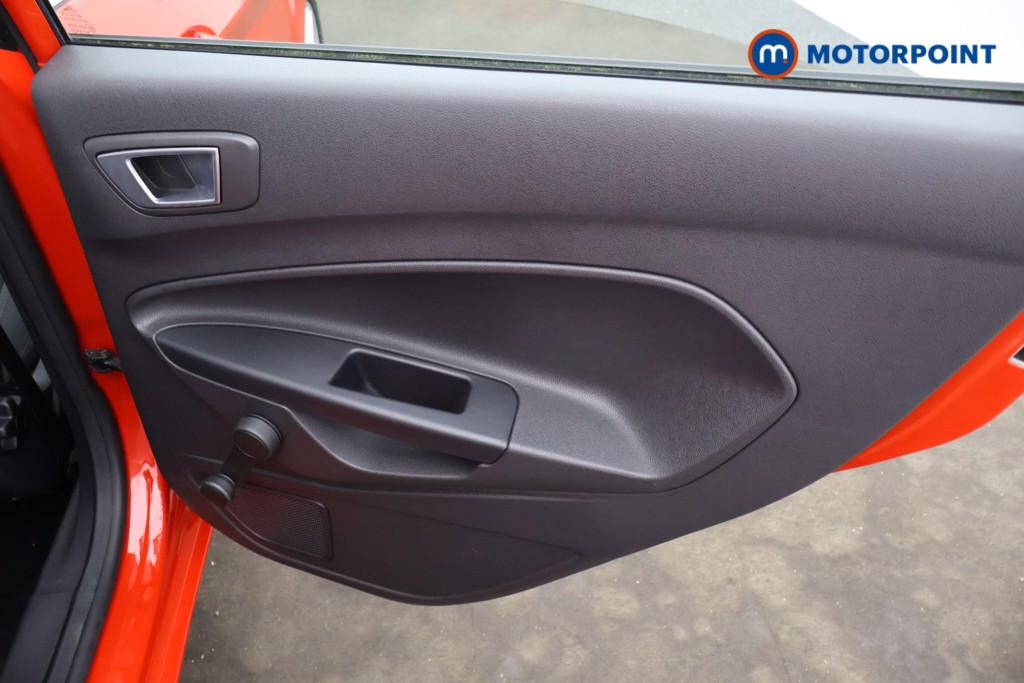 Ford Fiesta Zetec Manual Petrol Hatchback - Stock Number (1638616) - 17th supplementary image