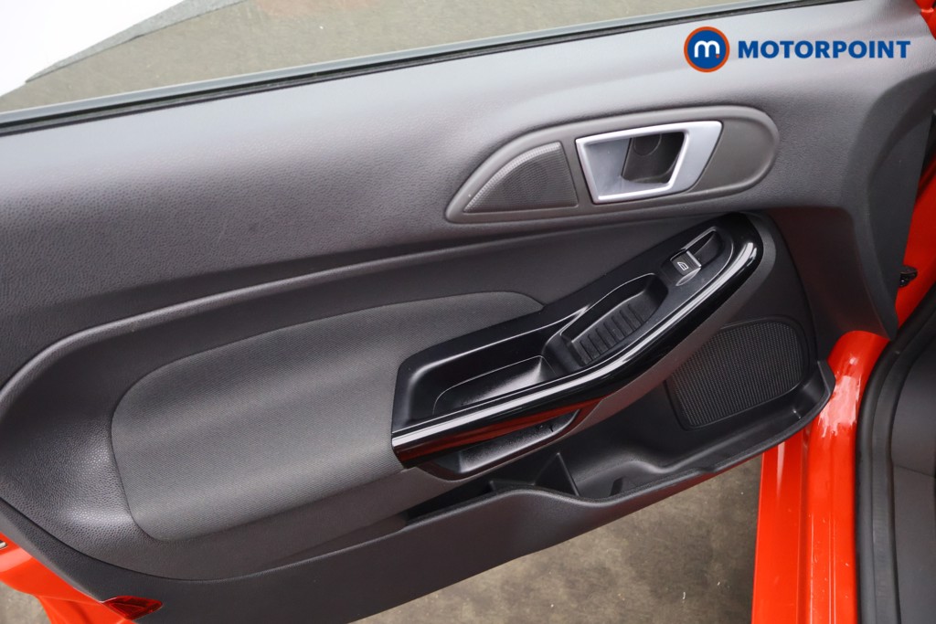 Ford Fiesta Zetec Manual Petrol Hatchback - Stock Number (1638616) - 22nd supplementary image
