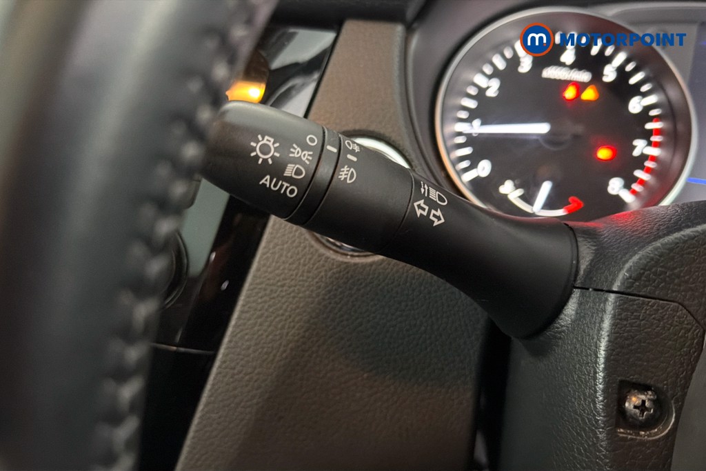 Nissan Qashqai N-Motion Manual Petrol SUV - Stock Number (1638644) - 6th supplementary image