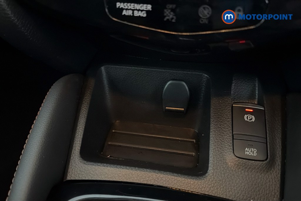 Nissan Qashqai N-Motion Manual Petrol SUV - Stock Number (1638644) - 17th supplementary image