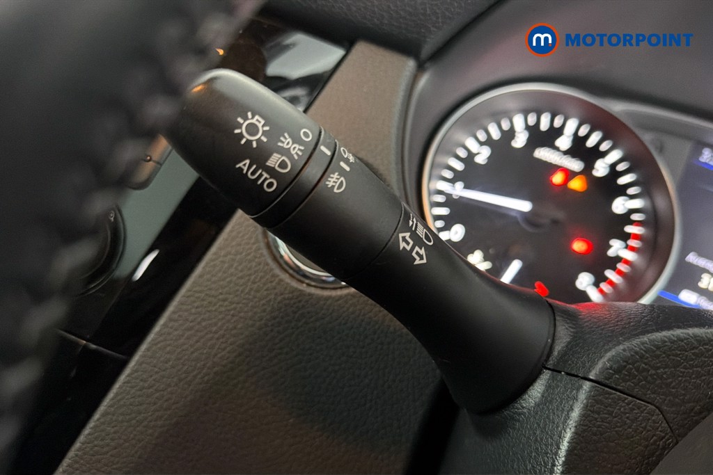 Nissan Qashqai N-Motion Manual Petrol SUV - Stock Number (1638644) - 18th supplementary image
