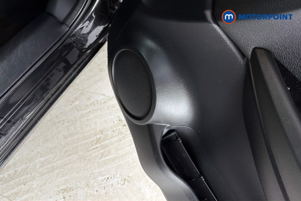 Nissan Qashqai N-Motion Manual Petrol SUV - Stock Number (1638644) - 21st supplementary image