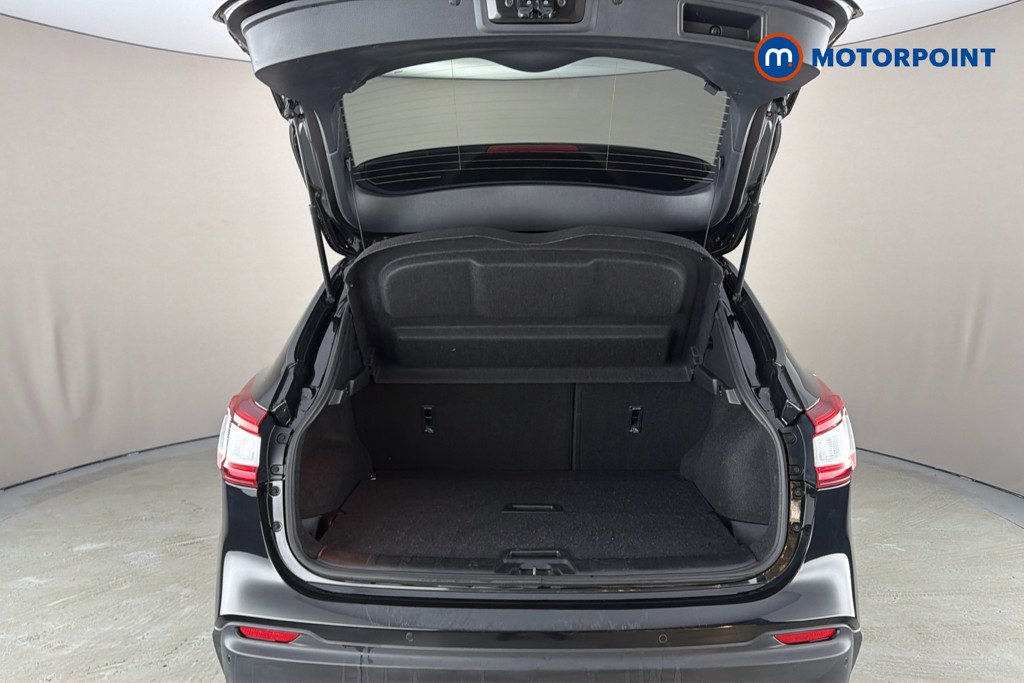 Nissan Qashqai N-Motion Manual Petrol SUV - Stock Number (1638644) - 33rd supplementary image