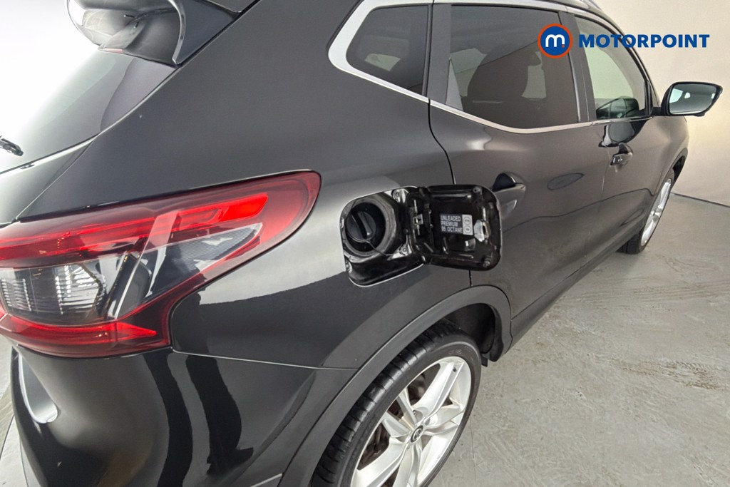 Nissan Qashqai N-Motion Manual Petrol SUV - Stock Number (1638644) - 41st supplementary image