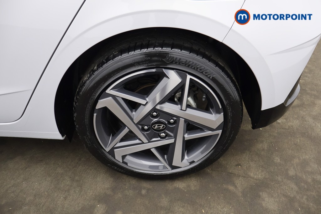 Hyundai I20 Premium Automatic Petrol Hatchback - Stock Number (1638741) - 2nd supplementary image