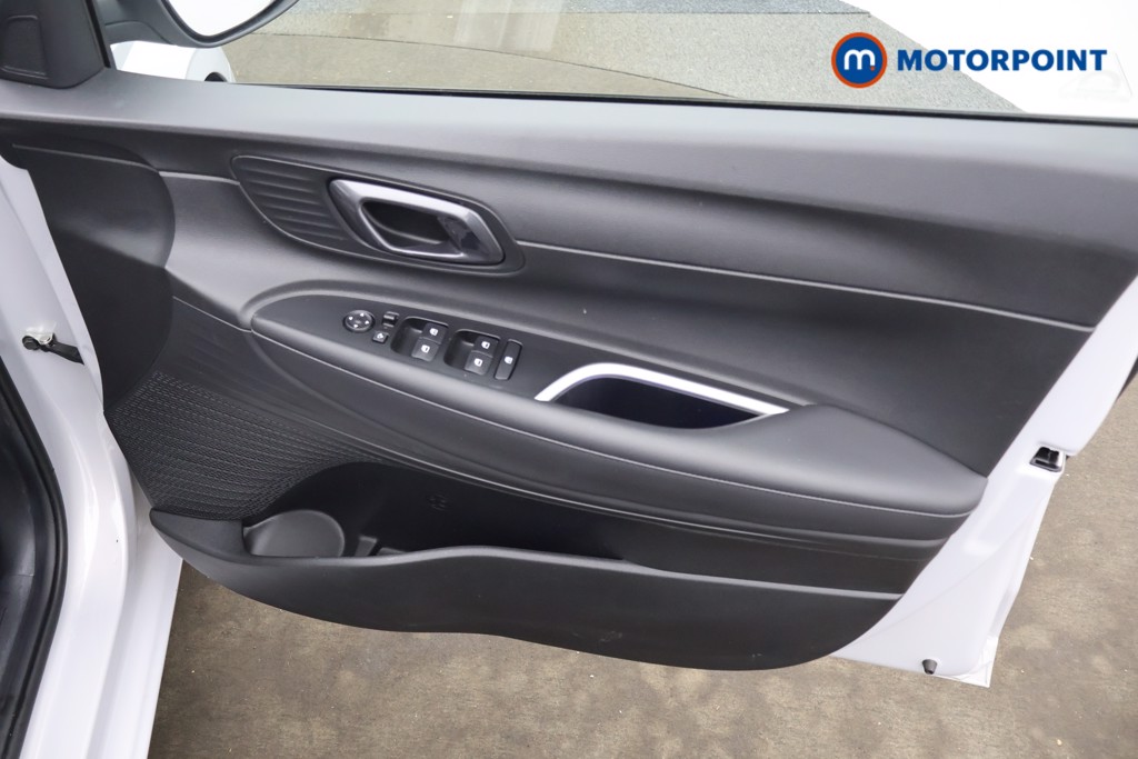 Hyundai I20 Premium Automatic Petrol Hatchback - Stock Number (1638741) - 14th supplementary image