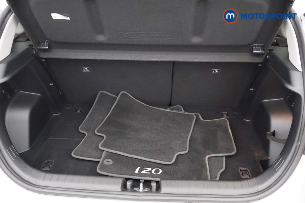 Hyundai I20 Premium Automatic Petrol Hatchback - Stock Number (1638741) - 19th supplementary image