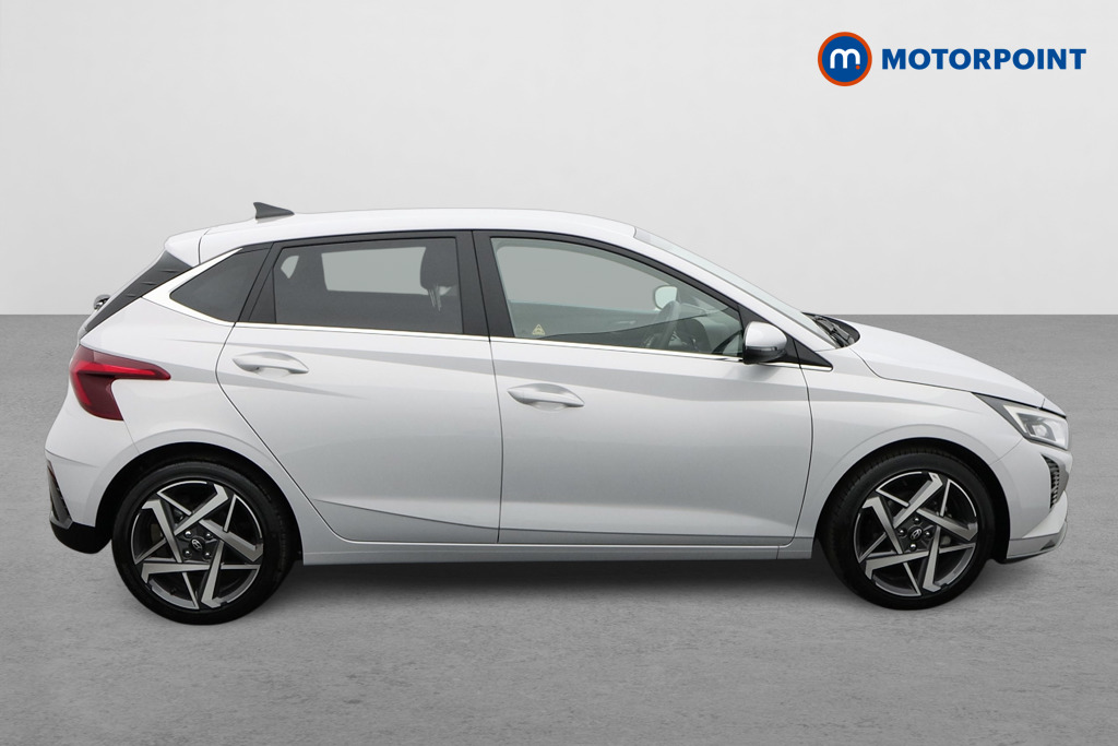 Hyundai I20 Premium Automatic Petrol Hatchback - Stock Number (1638741) - Drivers side