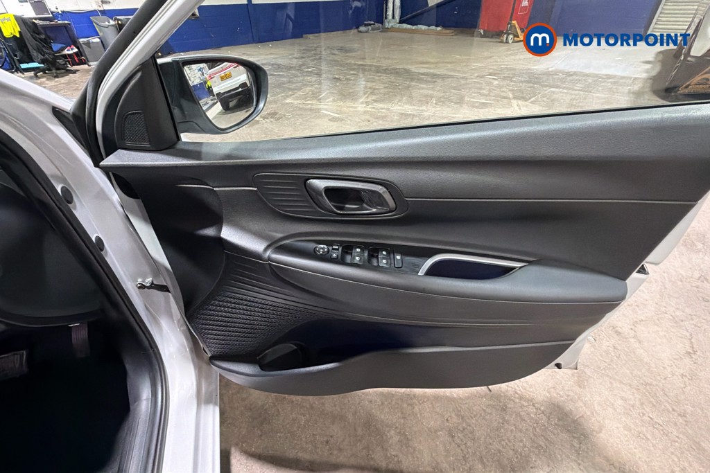 Hyundai I20 Premium Automatic Petrol Hatchback - Stock Number (1638743) - 19th supplementary image