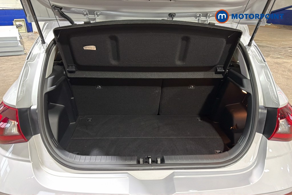 Hyundai I20 Premium Automatic Petrol Hatchback - Stock Number (1638743) - 33rd supplementary image