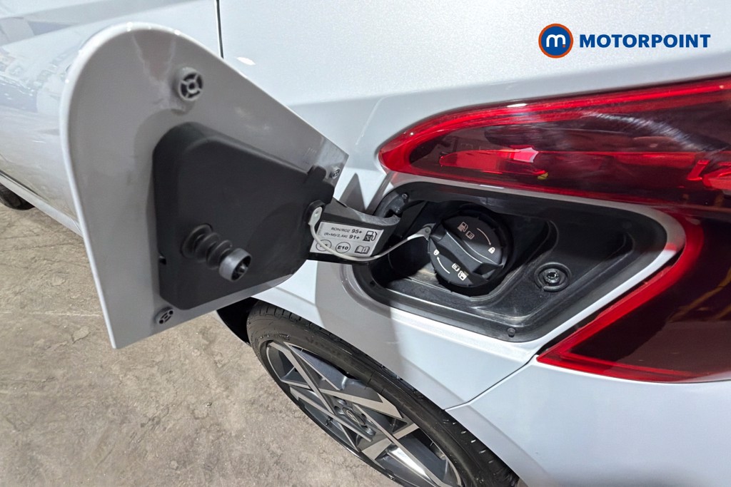 Hyundai I20 Premium Automatic Petrol Hatchback - Stock Number (1638743) - 41st supplementary image