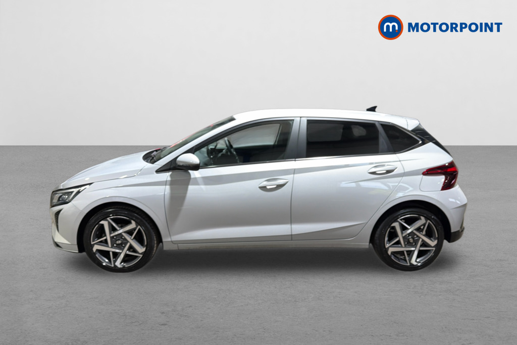 Hyundai I20 Premium Automatic Petrol Hatchback - Stock Number (1638743) - Passenger side
