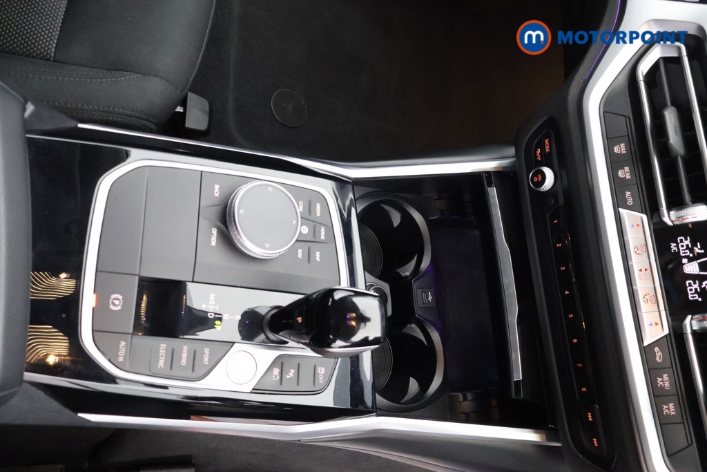 BMW 3 Series Se Pro Automatic Petrol Plug-In Hybrid Estate - Stock Number (1638898) - 13th supplementary image