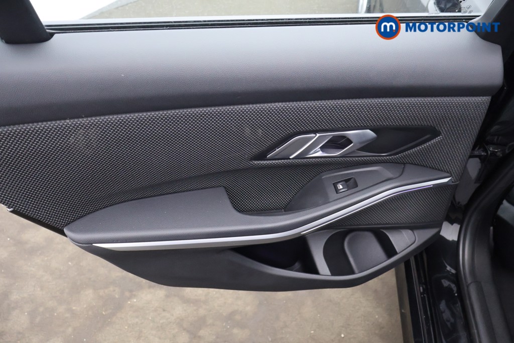 BMW 3 Series Se Pro Automatic Petrol Plug-In Hybrid Estate - Stock Number (1638898) - 20th supplementary image