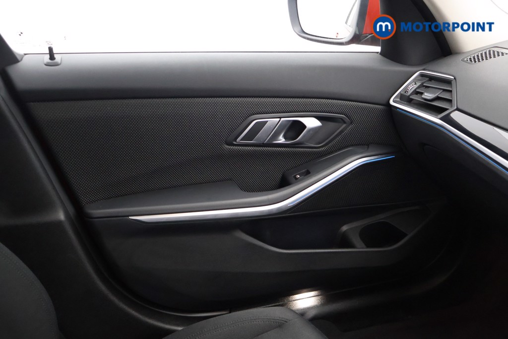 BMW 3 Series Se Pro Automatic Petrol Plug-In Hybrid Estate - Stock Number (1638900) - 11th supplementary image