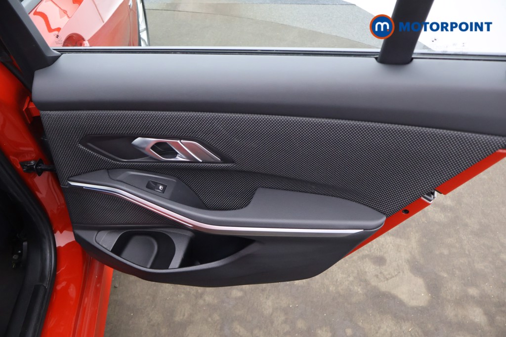 BMW 3 Series Se Pro Automatic Petrol Plug-In Hybrid Estate - Stock Number (1638900) - 17th supplementary image