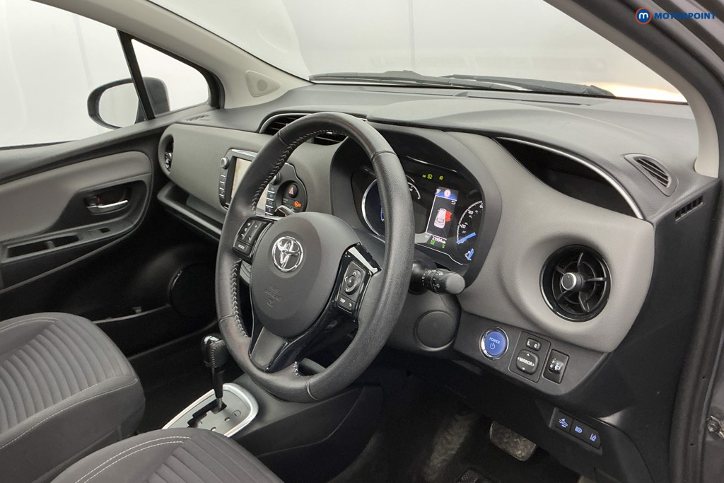 Toyota Yaris Icon Tech Automatic Petrol-Electric Hybrid Hatchback - Stock Number (1639017) - 7th supplementary image