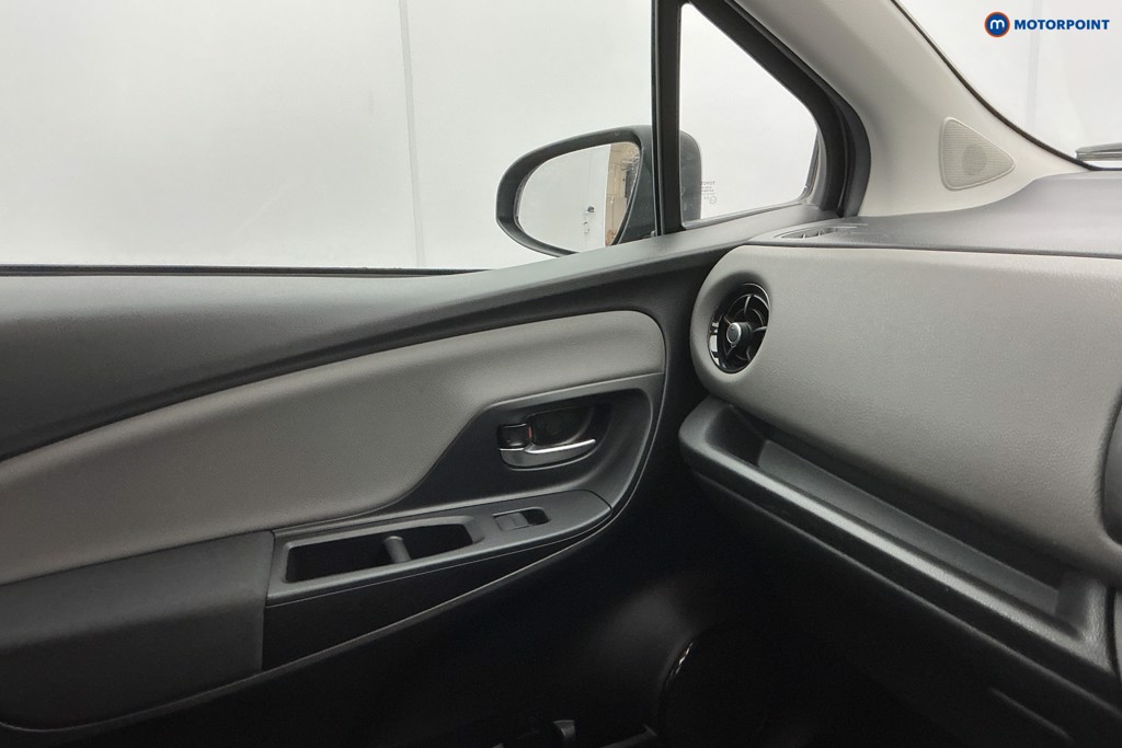 Toyota Yaris Icon Tech Automatic Petrol-Electric Hybrid Hatchback - Stock Number (1639017) - 20th supplementary image