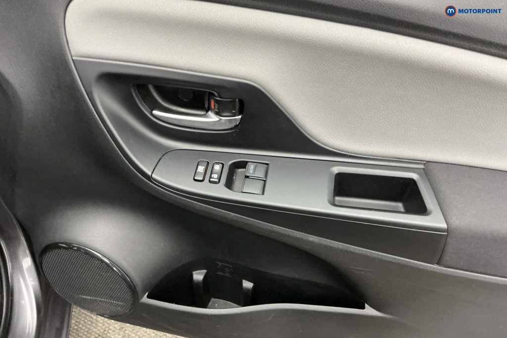 Toyota Yaris Icon Tech Automatic Petrol-Electric Hybrid Hatchback - Stock Number (1639017) - 25th supplementary image