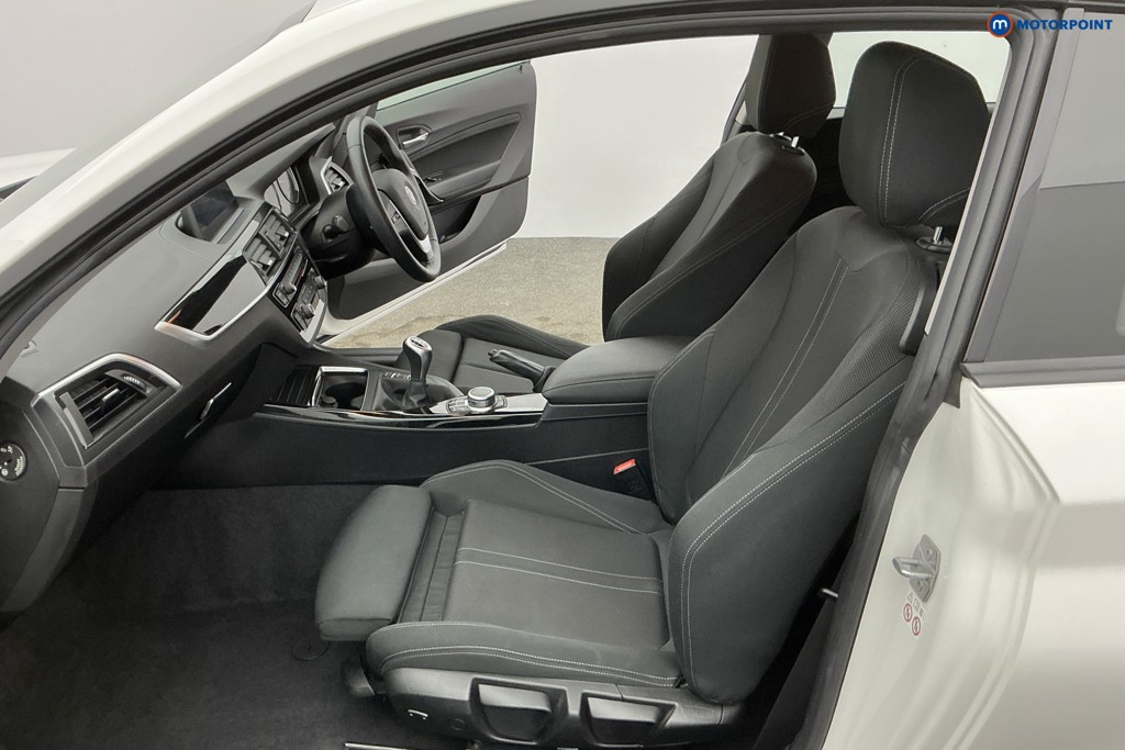 BMW 1 Series Sport Manual Petrol Hatchback - Stock Number (1639086) - 7th supplementary image