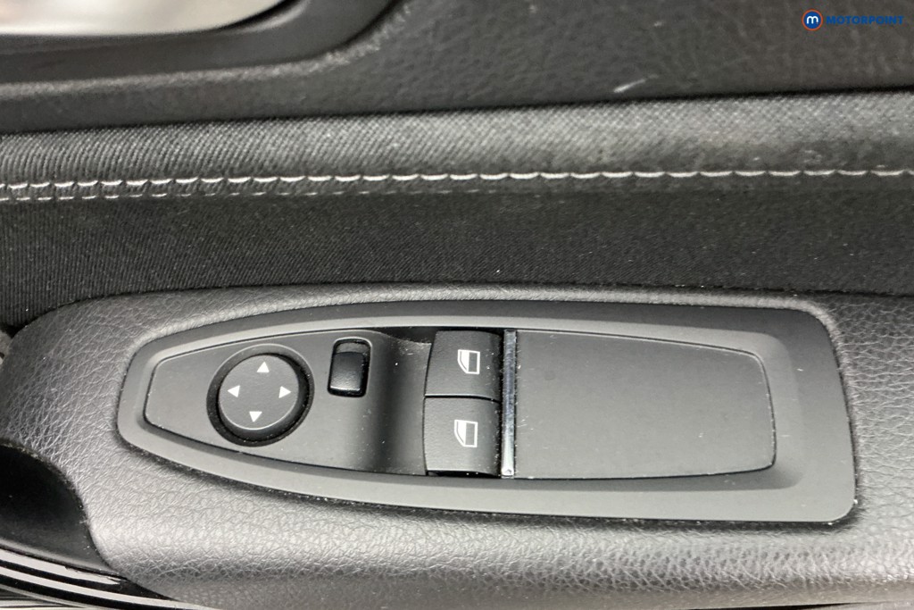 BMW 1 Series Sport Manual Petrol Hatchback - Stock Number (1639086) - 28th supplementary image