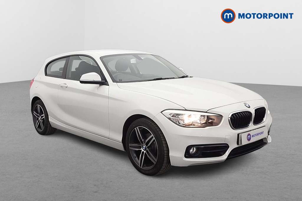 BMW 1 Series Sport Manual Petrol Hatchback - Stock Number (1639086) - Drivers side front corner