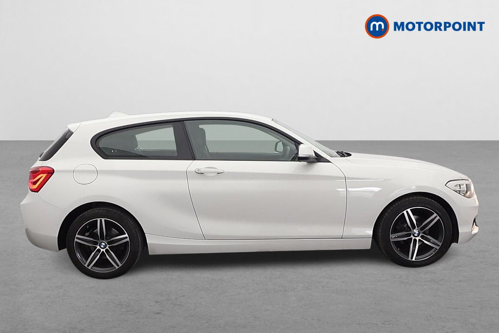 BMW 1 Series Sport Manual Petrol Hatchback - Stock Number (1639086) - Drivers side