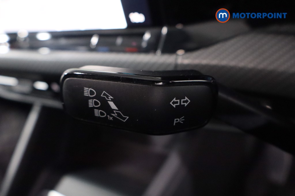 Volkswagen Golf R-Line Manual Petrol Hatchback - Stock Number (1639099) - 14th supplementary image
