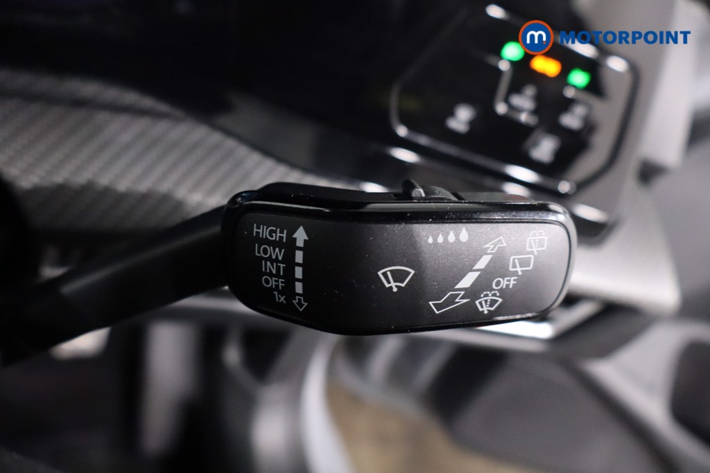 Volkswagen Golf R-Line Manual Petrol Hatchback - Stock Number (1639099) - 15th supplementary image