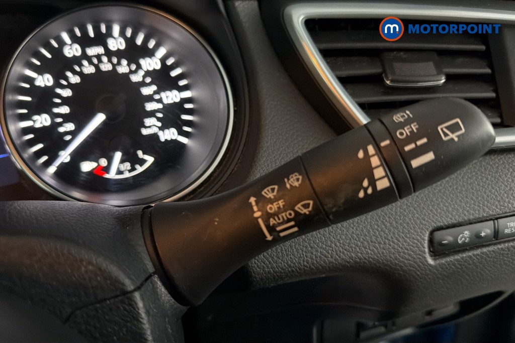 Nissan Qashqai Acenta Premium Manual Petrol SUV - Stock Number (1639359) - 7th supplementary image