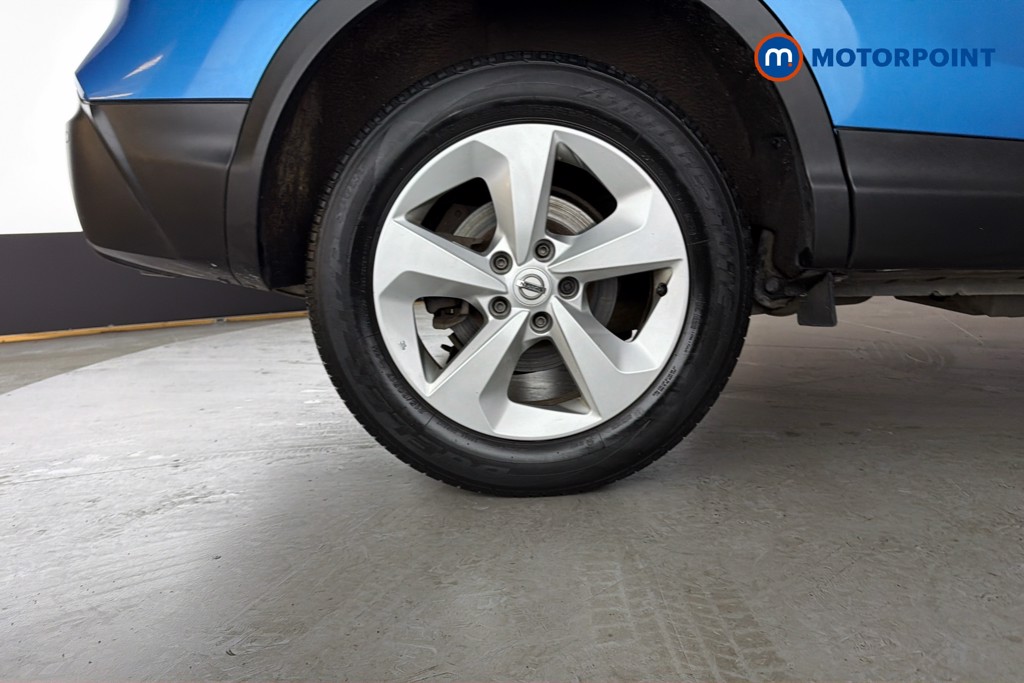 Nissan Qashqai Acenta Premium Manual Petrol SUV - Stock Number (1639359) - 49th supplementary image