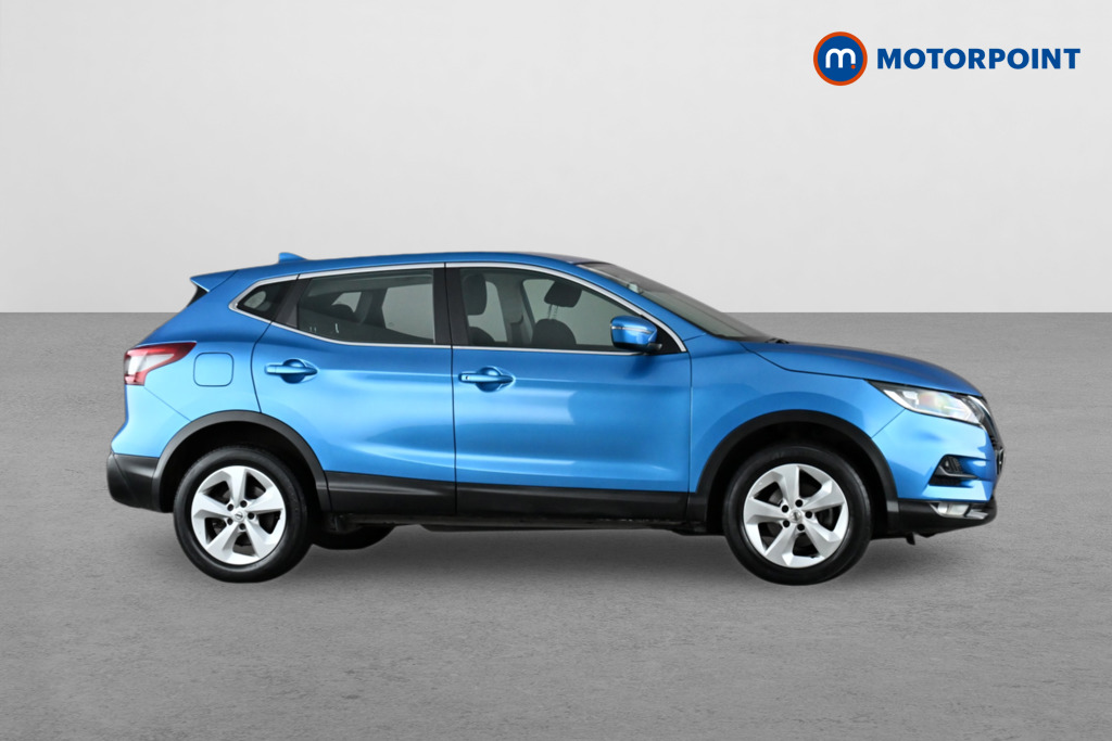 Nissan Qashqai Acenta Premium Manual Petrol SUV - Stock Number (1639359) - Drivers side